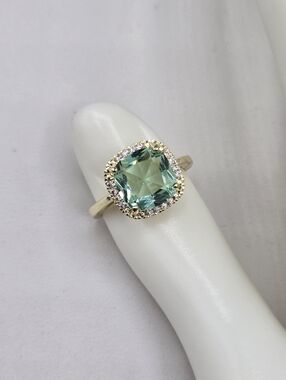 Swarovski Crystal Elements Gold Statement Ring Light Peridot Green Size 7 Bridal